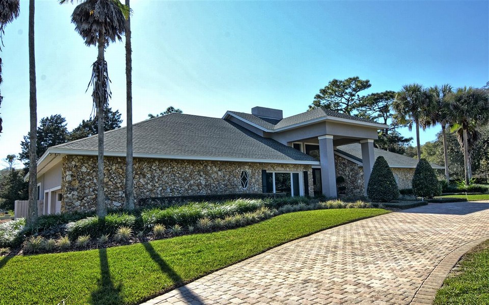 300 Sweetwater Club Circle